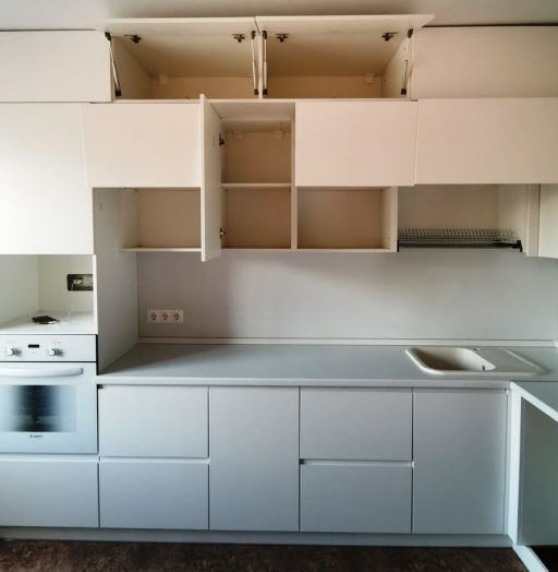 Белый кухонный гарнитур-Кухня МДФ в эмали «Модель 561»-фото6